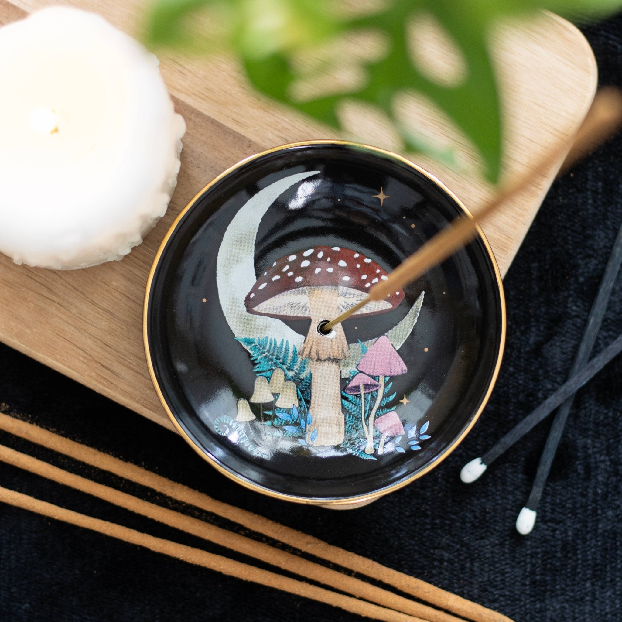 Forest Mushroom Ceramic Incense Plate - Spiral Circle