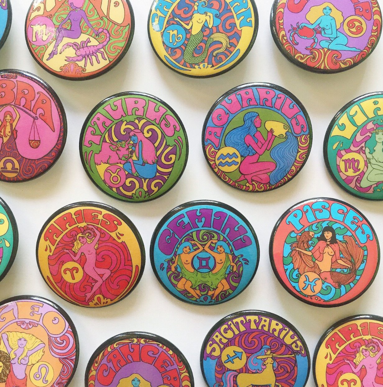 Groovy Zodiac Buttons - Spiral Circle