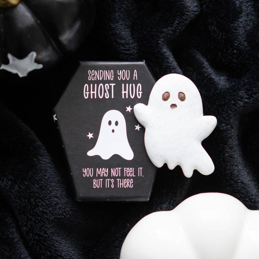 Halloween Ghost Hug Tokens in Display - Spiral Circle