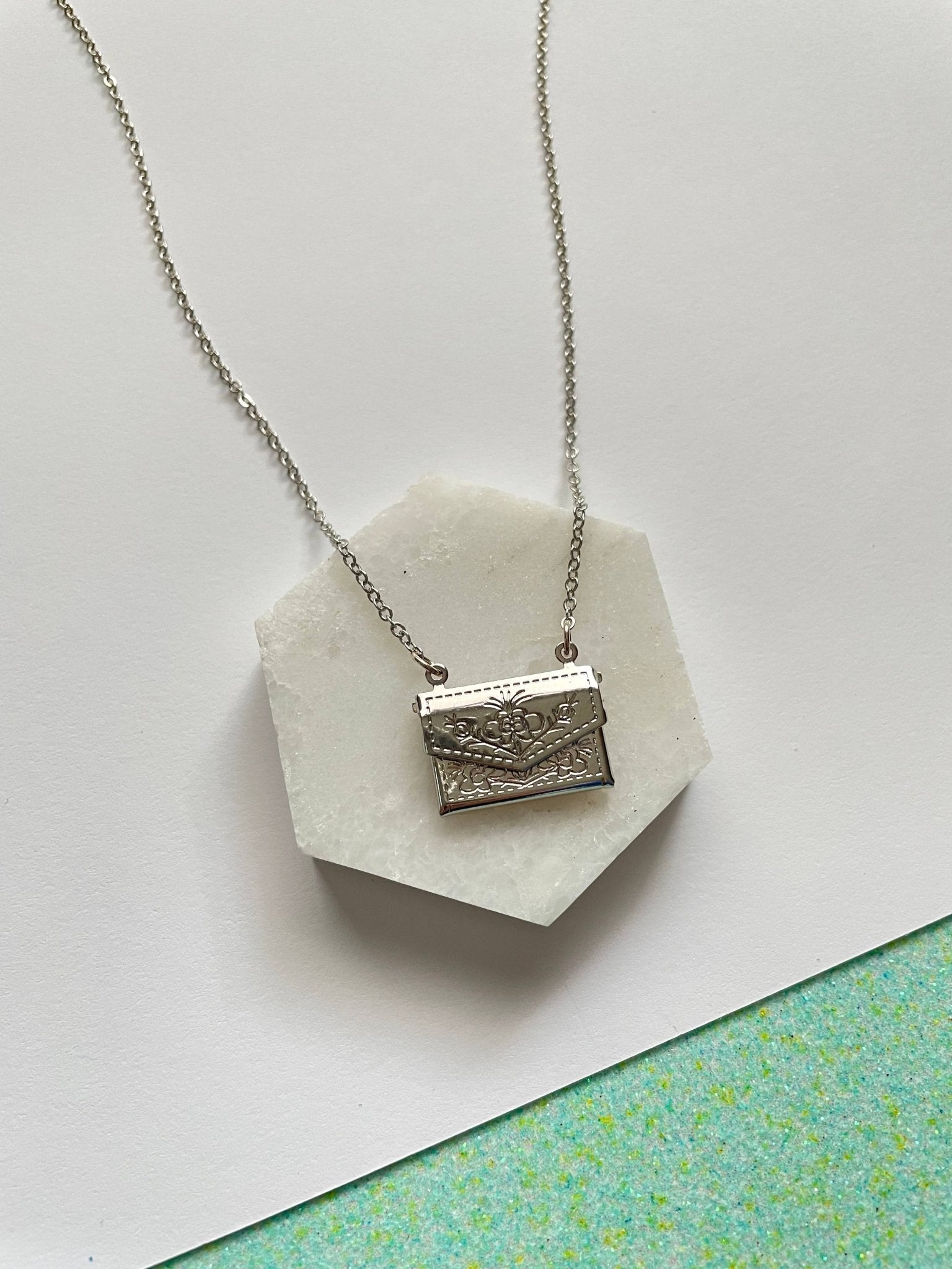 Products :: Square Spiral Necklace