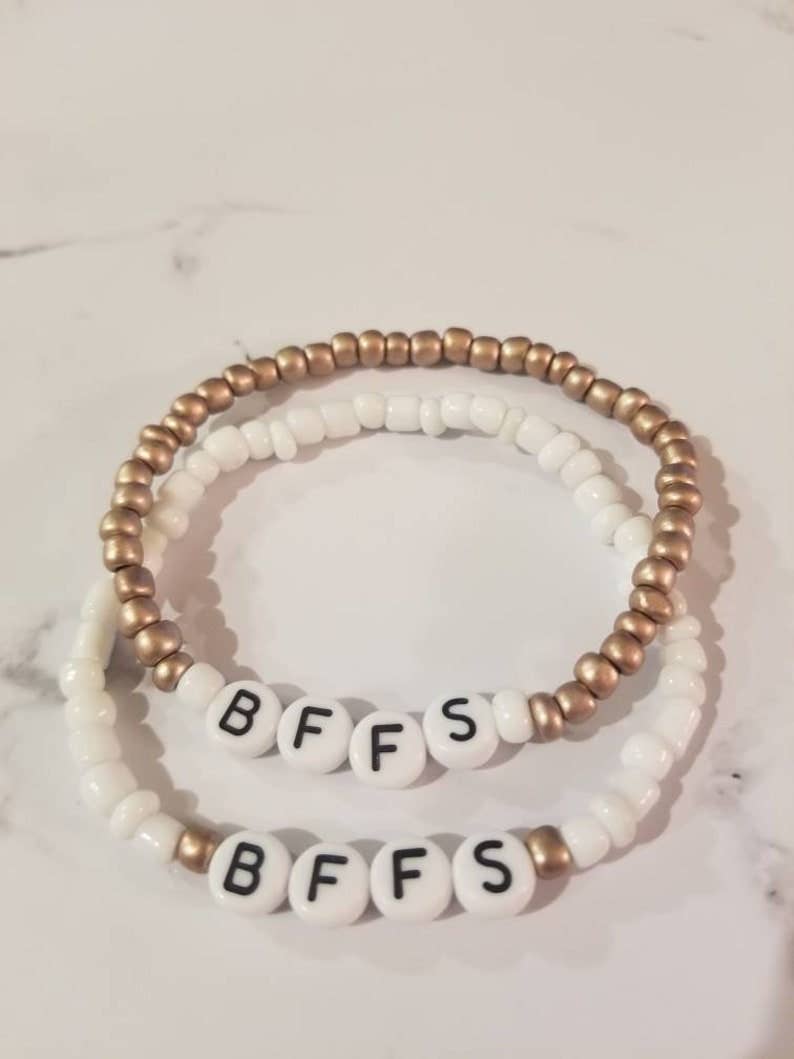 Florida Gators 3 Pack Friendship Bracelet | Friendship bracelets with  beads, Beads bracelet design, Friendship bracelets