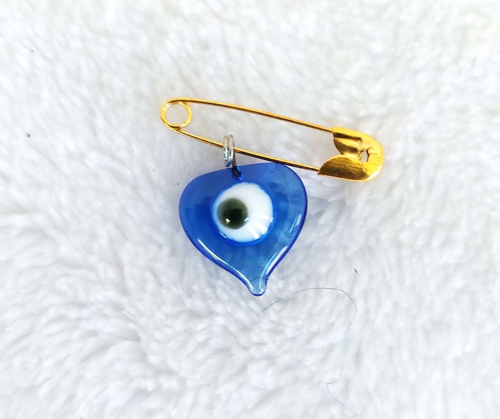 Evil Eye Heart Pin - Spiral Circle